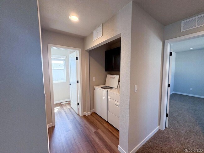 Building Photo - 485 Galveston Ter