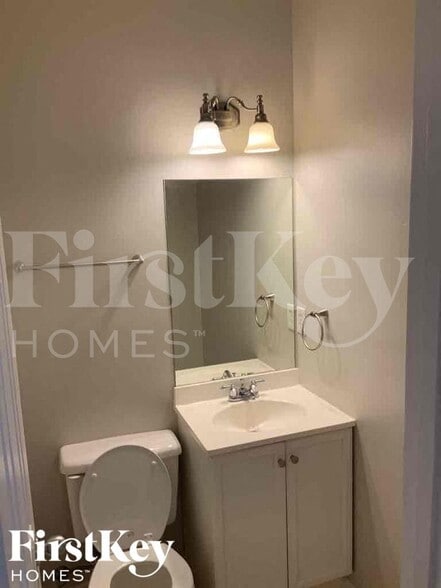 Building Photo - 1253 Waymar Ct SW