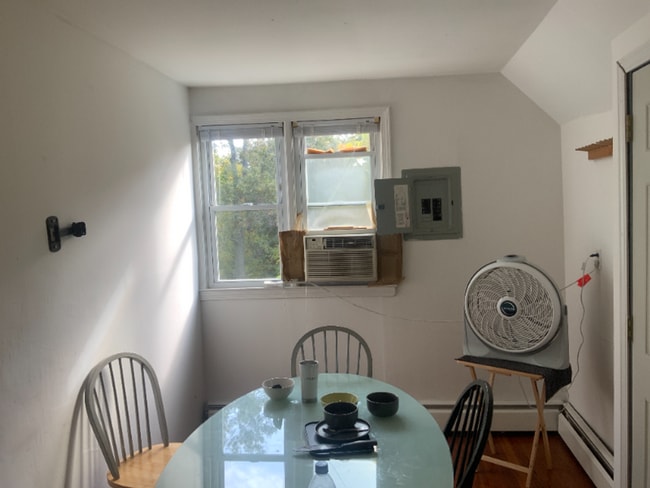 Building Photo - Renovated Apr 24 - Beautiful 2BR Near Yale...