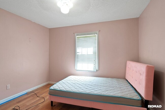 Building Photo - Charming 4BR House in Douglasville