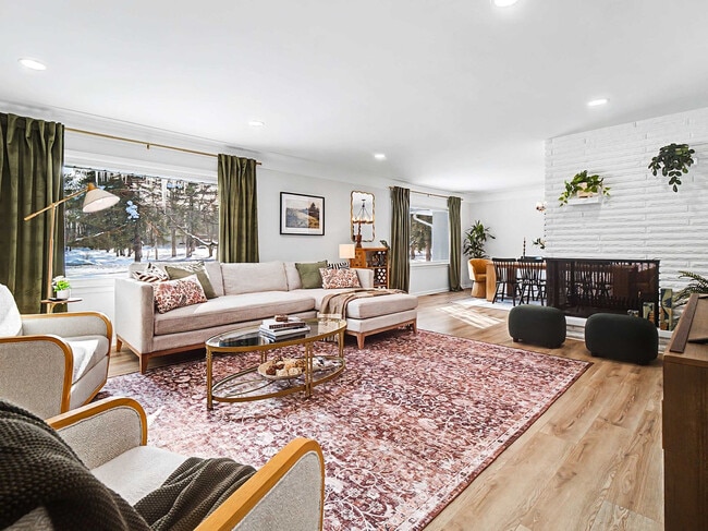 Building Photo - 28649 Jackson Rd