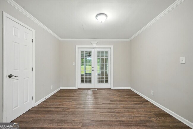 Building Photo - 2493 Miriam Ln