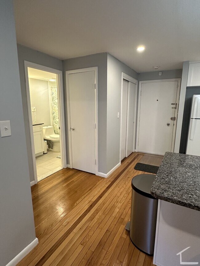 Building Photo - 121 Tremont St