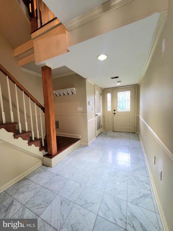 Building Photo - 742 S Granada St