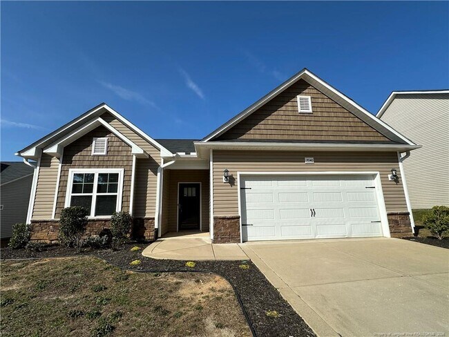 Building Photo - 2040 Stonewash Dr