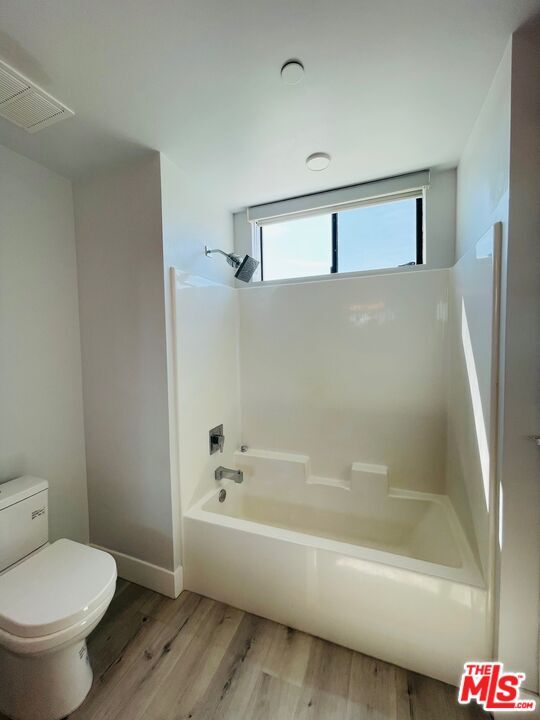 Building Photo - 14612 Calvert St