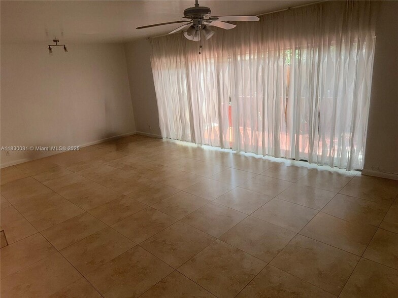 Building Photo - 8247 NW 8th Pl