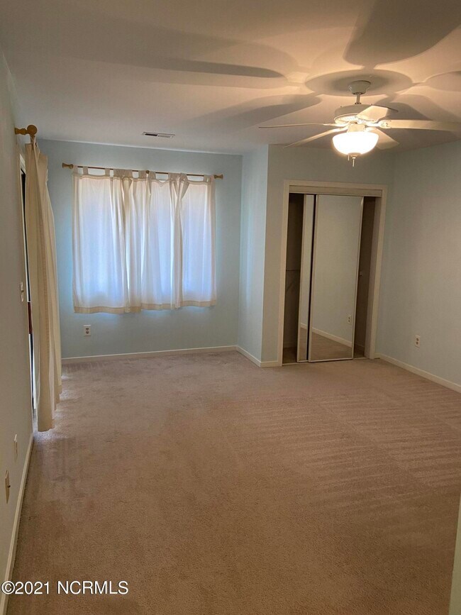 Building Photo - 1507 Military Cutoff Rd