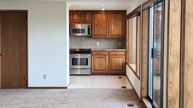 Building Photo - 180 Degree View of Bellingham Bay on South...