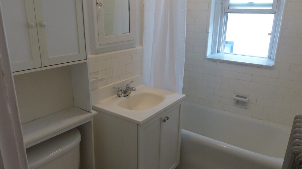 Building Photo - 53 Prospect St