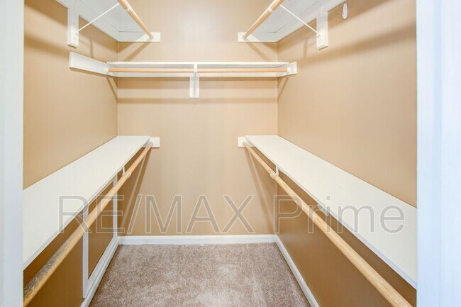 Building Photo - 71 Michaels Woods Dr