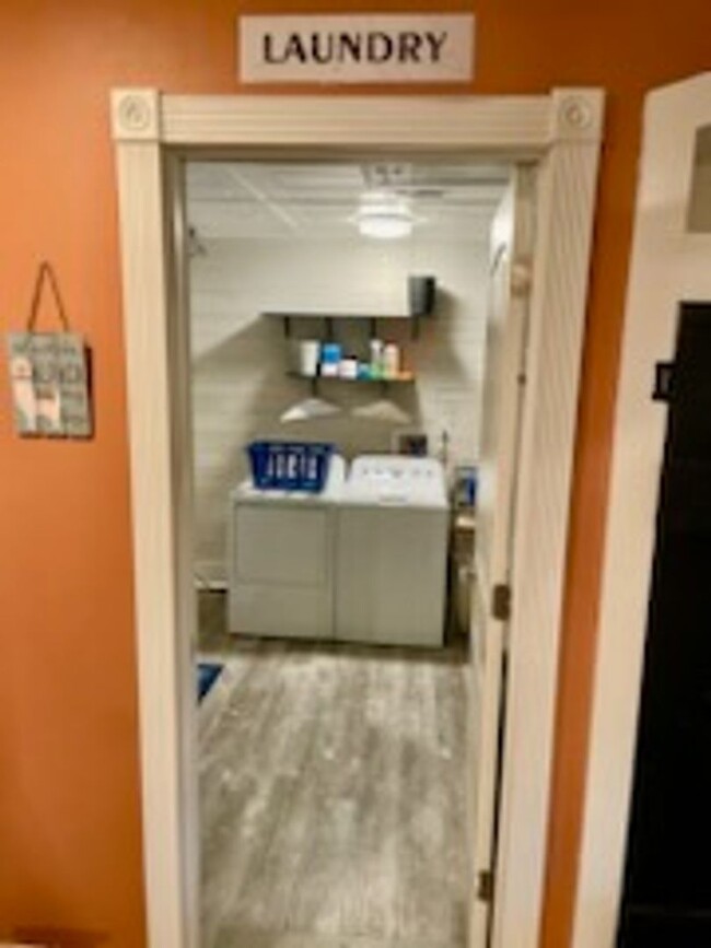 Building Photo - Welcome to this fully furnished 3 bedroom,...