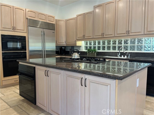 Building Photo - 45540 Cielito Dr