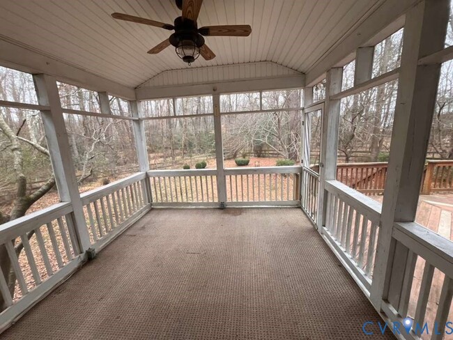 Building Photo - 5916 Park Forest Ln