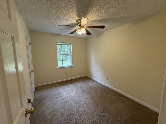 Building Photo - Home for Rent