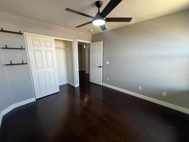 Building Photo - 11175 W Ashley Chantil Dr