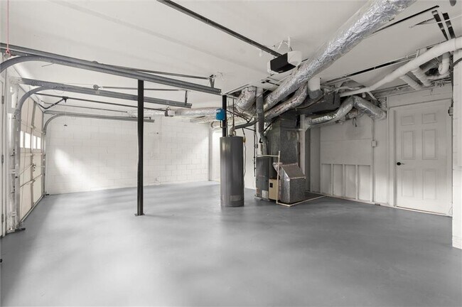 Building Photo - 3220 Casteel Rd