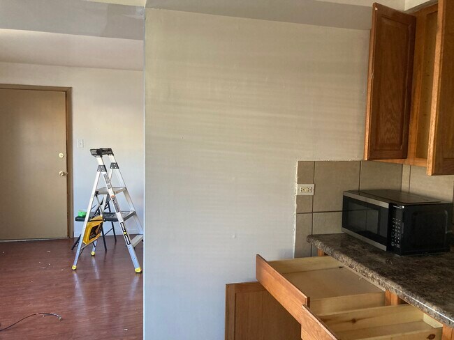 Building Photo - 14528 Cottage Grove Ave