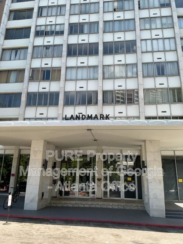 Building Photo - 215 Piedmont Ave NE