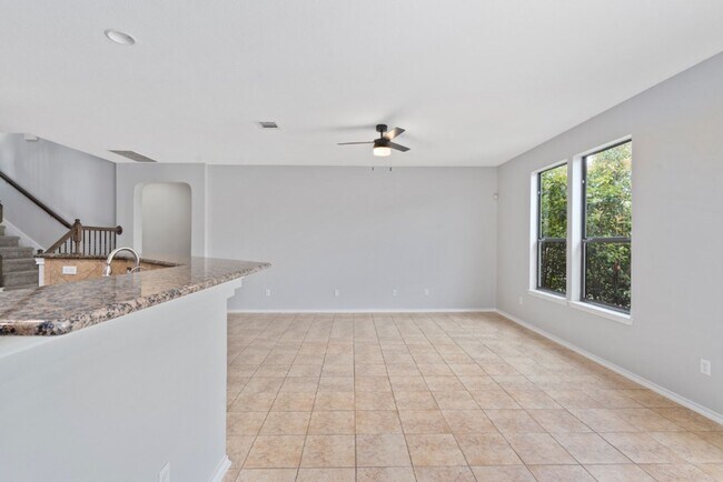 Building Photo - 1132 Hyde Park Dr