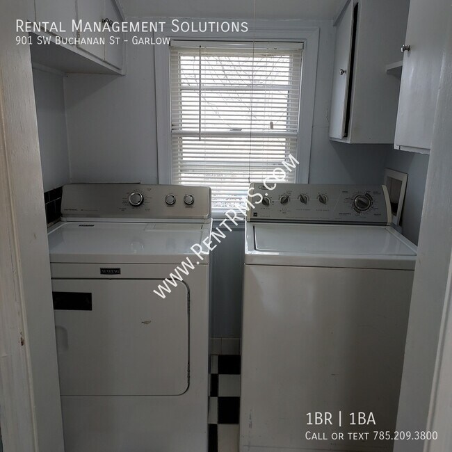 Building Photo - 901 SW Buchanan St