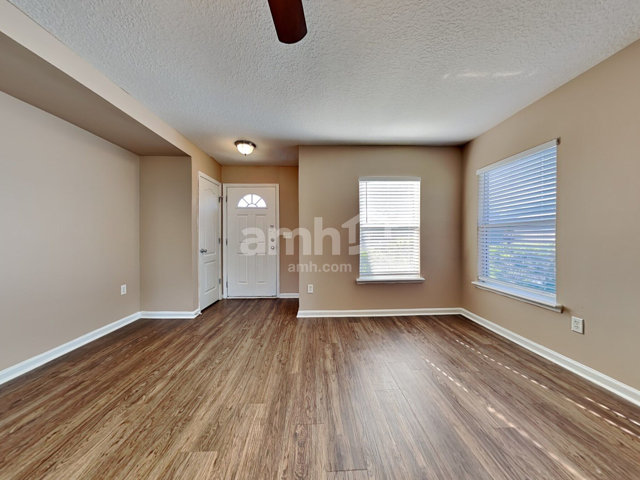 Building Photo - 12618 Wooded Bluff Ct