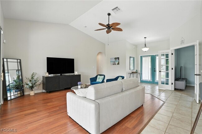 Building Photo - 3023 SW 23rd Ave