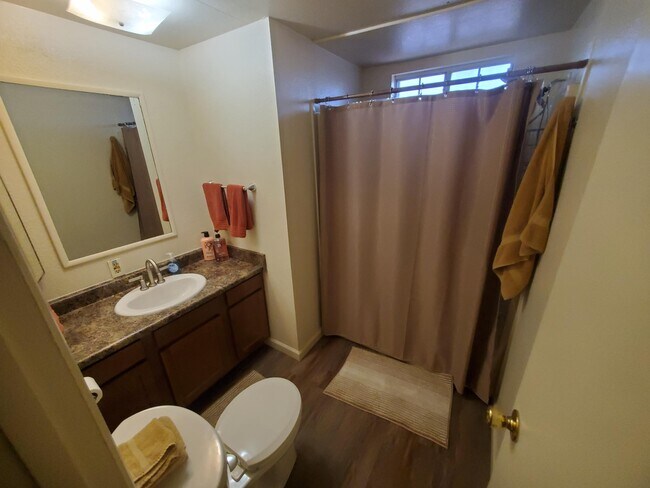 Building Photo - 7789 Mockingbird Dr