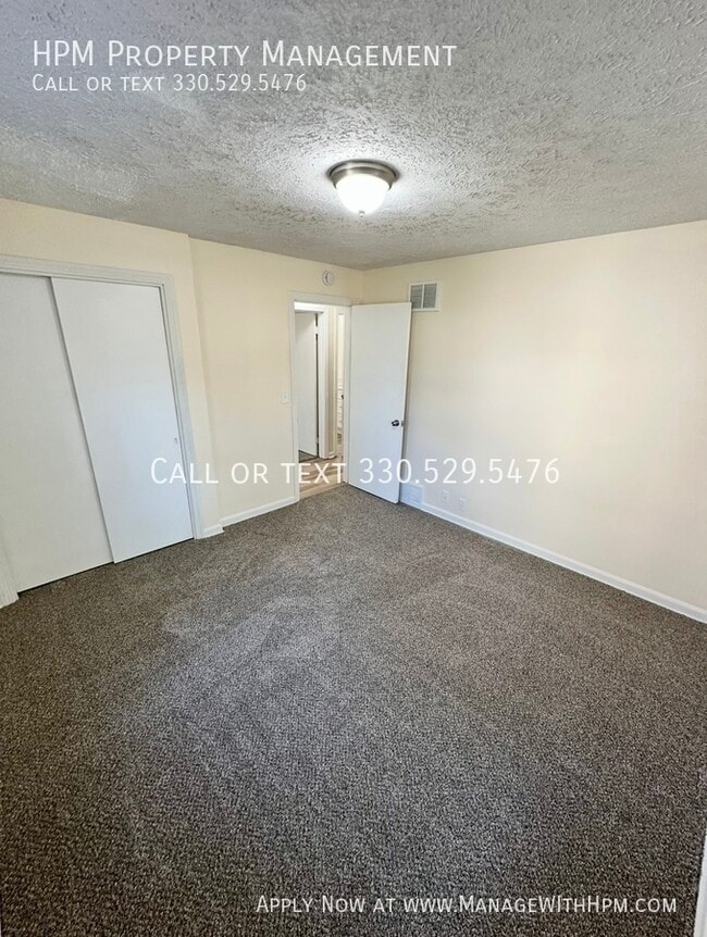 Building Photo - 3035 33rd St NE