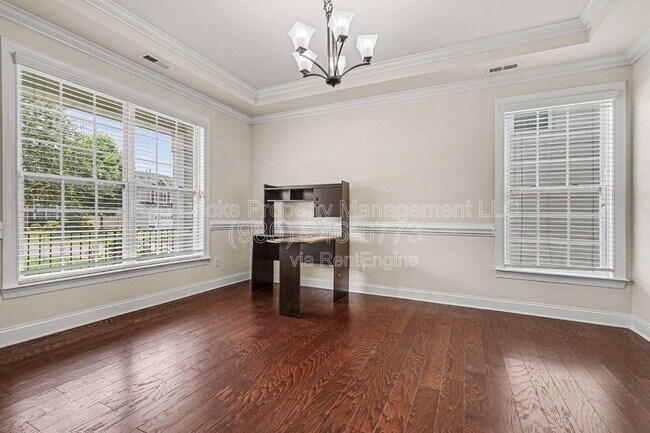 Building Photo - 655 Brookhaven Dr