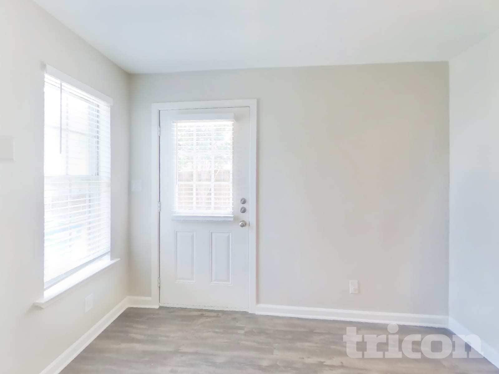 Building Photo - 1712 Hartford Dr