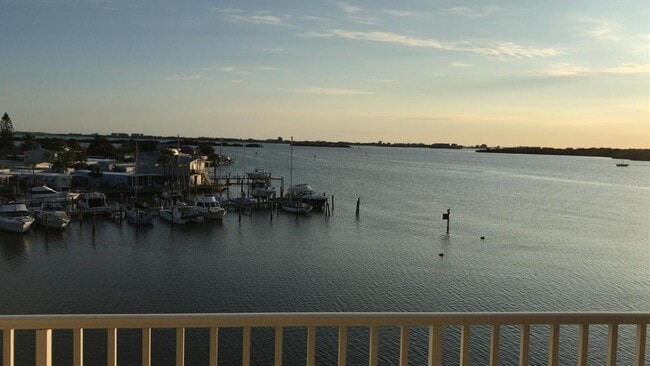 Building Photo - 8800 Bay Pines Blvd