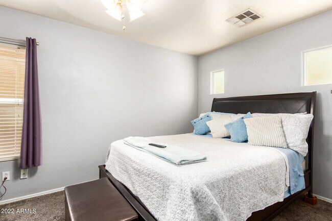 Building Photo - 34923 N 30th Ave