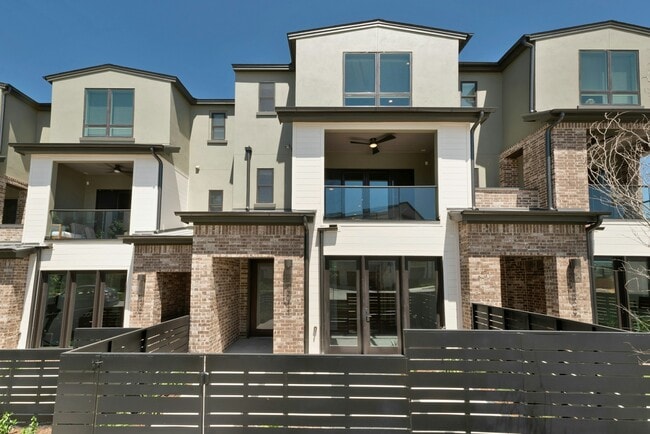 Building Photo - 4611 Unity Cir