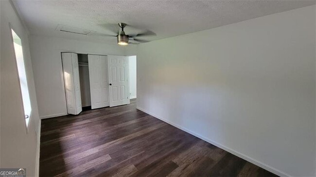 Building Photo - 389 Rosser Rd