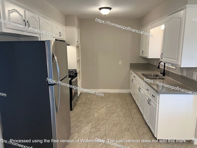 Building Photo - Nice Home For Rent