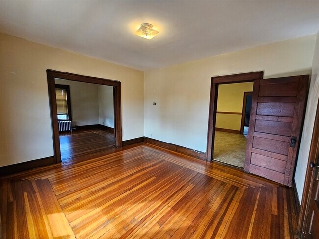 Building Photo - 30 Bemis St