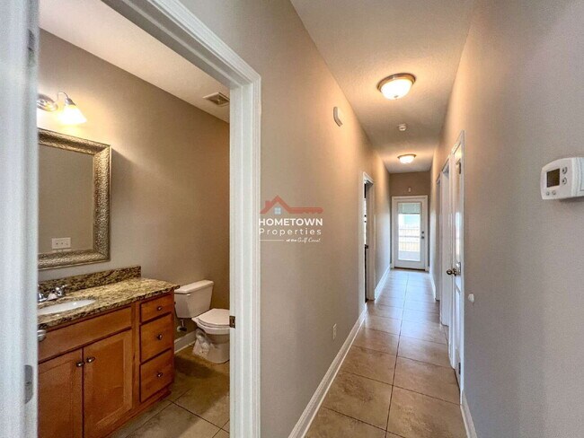 Building Photo - 8776 Bradfield Dr