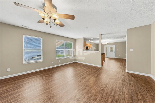 Building Photo - 2521 Monarchy Ln