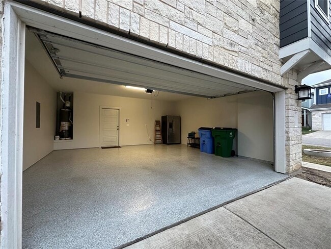 Building Photo - 7301 Oberon St