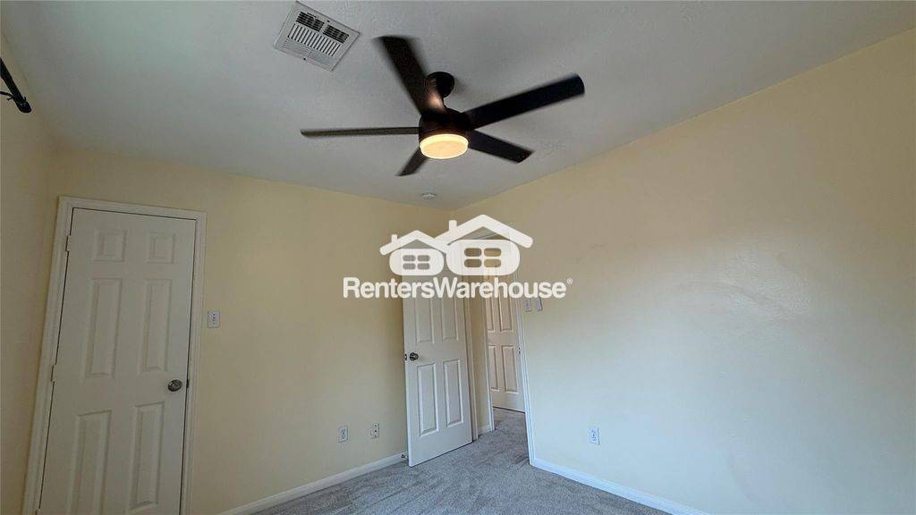 Building Photo - 7206 Bethany Bay Dr