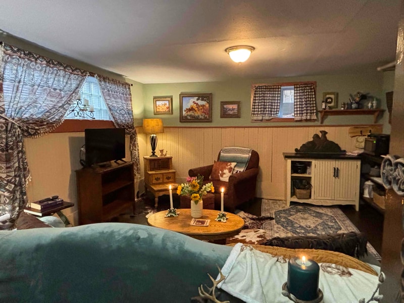 Building Photo - 425 S Washington St