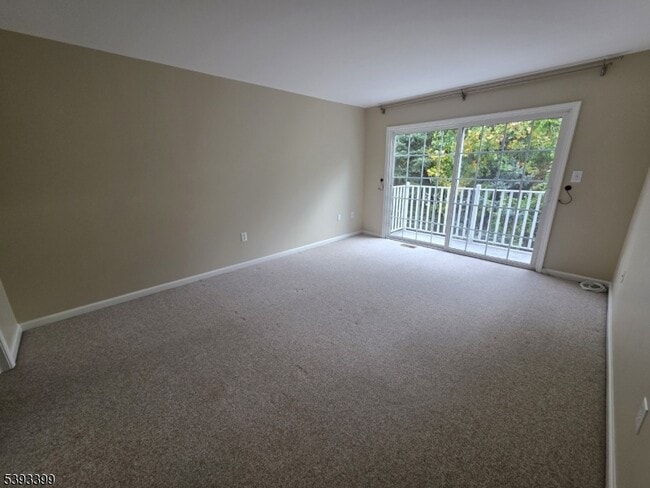 Building Photo - 228 Riverwalk Way