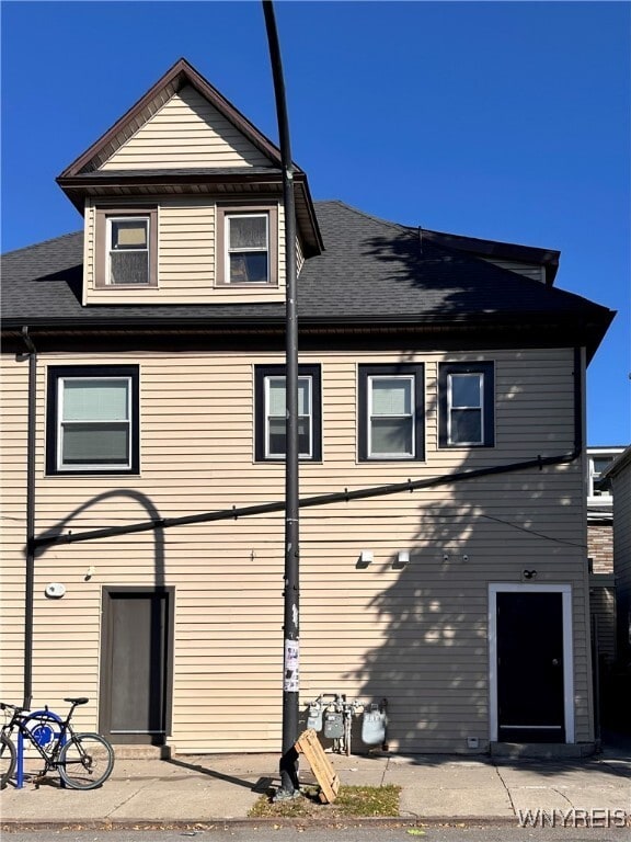 Primary Photo - 387 Forest Ave