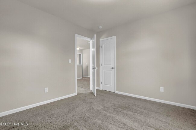 Building Photo - 201 Bungalow Rd