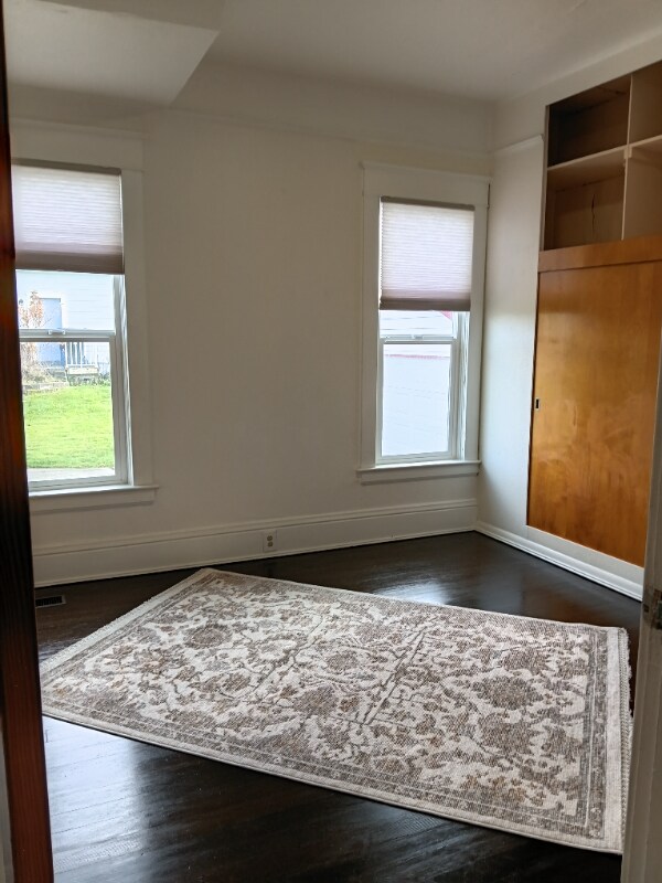 Building Photo - 2322 S 25th St