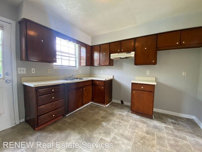 Building Photo - 2 br, 1 bath House - 3407 Moonlight Dr