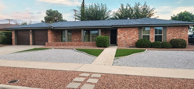 Building Photo - 9104 W H Burges Dr