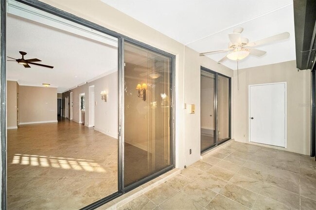 Building Photo - 7669 Fairway Woods Dr