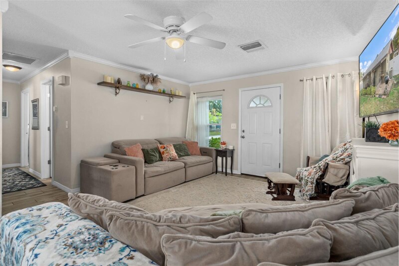 Building Photo - 113 Cranbrooke Dr